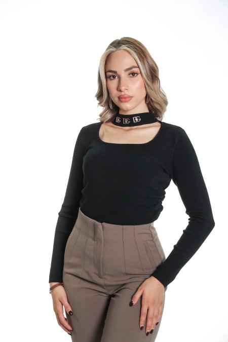 بلوز D&G صوف خفيف لوجو ع القبه