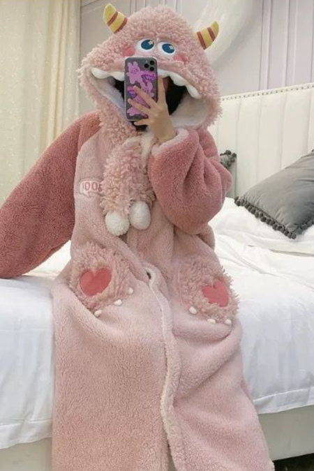 روب المونستر الوردي