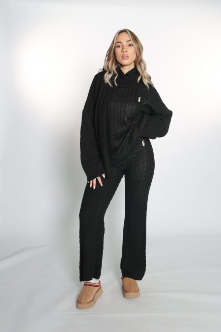 طقم صوف مع سكارف POLO